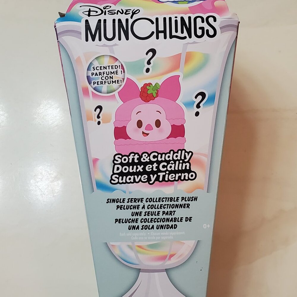 COPY -Disney Munchling Scented Food Mystery Plush - Brand New